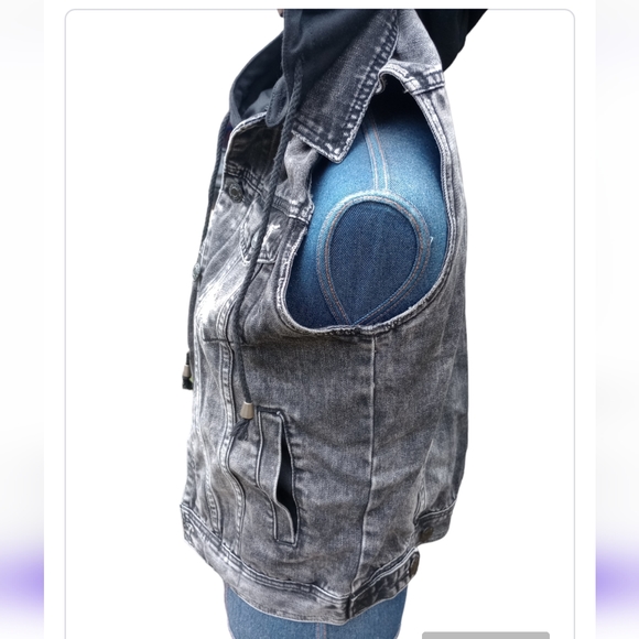 Victorious Los Angeles Premium quality denim Vest - Picture 3 of 9